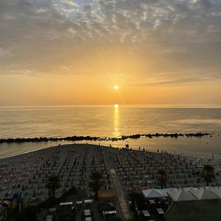 Appartamento Il Balcone Sul Mare Porto Recanati Esterno foto